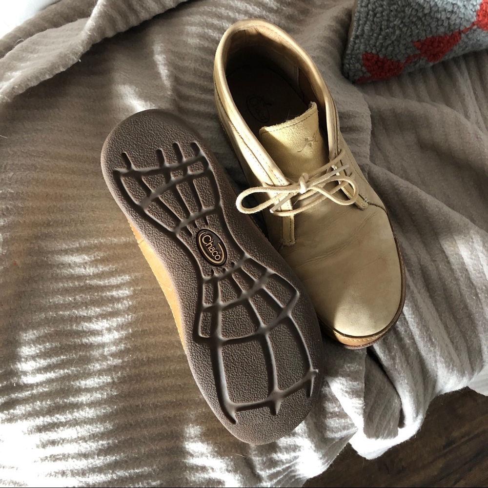 Chaco Women's Beige Tan Leather Moccasin-Style Lace-Up Shoes - Picture 2 of 4